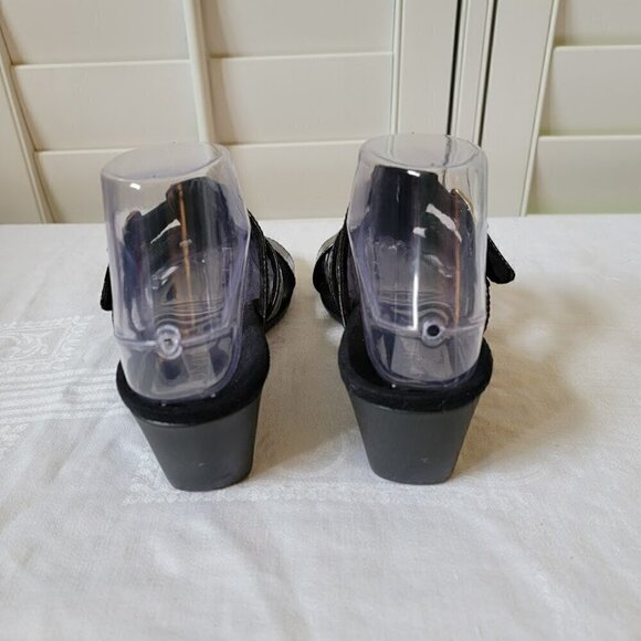 Vionic Radia Sandals - Black with Crocodile Pattern - Size 6 - NWOT - Picture 6 of 9